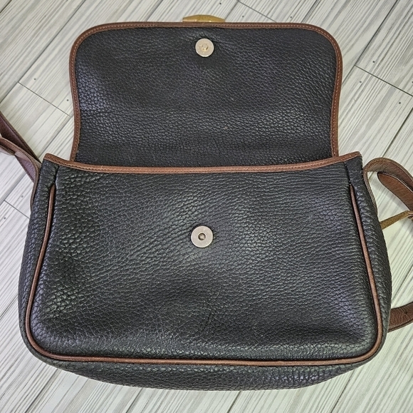 Dooney & Bourke Vintage All Weather Leather Toggle Satchel Saddle Bag in Black - Picture 15 of 17